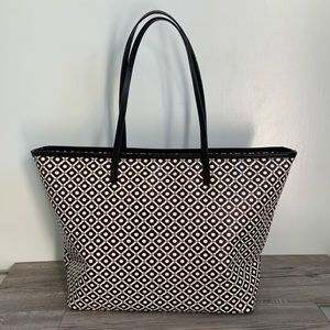 Vegan Leather Patterned Tote